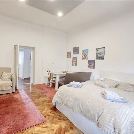 Nick & Klaras Central Apartments ليوبليانا المظهر الخارجي الصورة